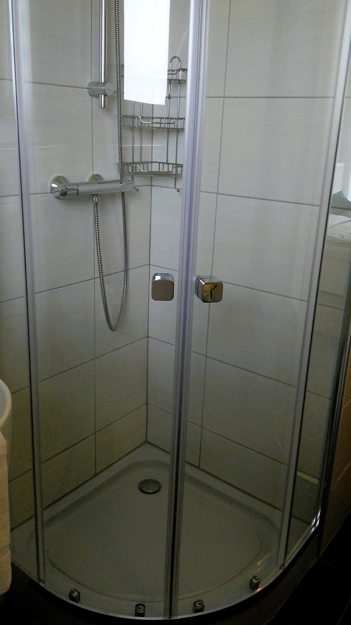 Bora Appartements 1 Mit 4 Schlafzimmer Цел ам Зее Екстериор снимка